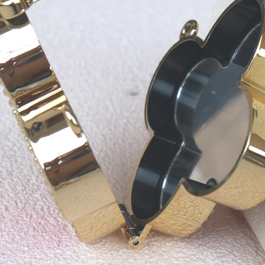 Bolso de mano con diamantes de imitación de trébol