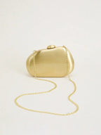Pochette en métal doré